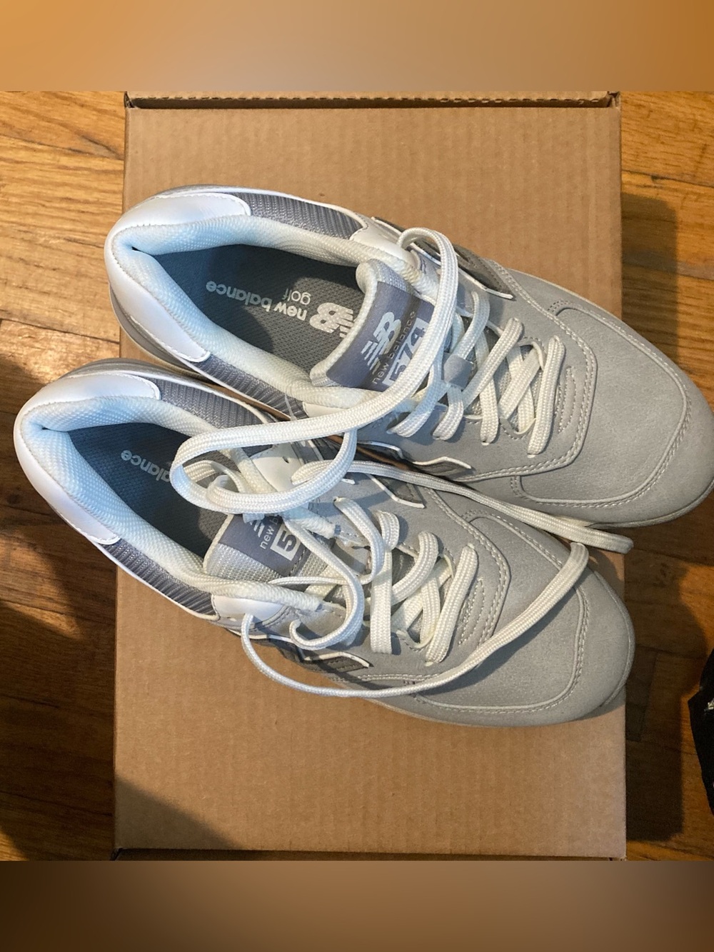 New Balance woman Gray with light grey 574 Greens V2 7.5 size Sneakers